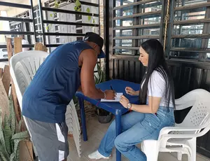 Cuidar el barrio empieza en casa: campaña en Guayacanes 