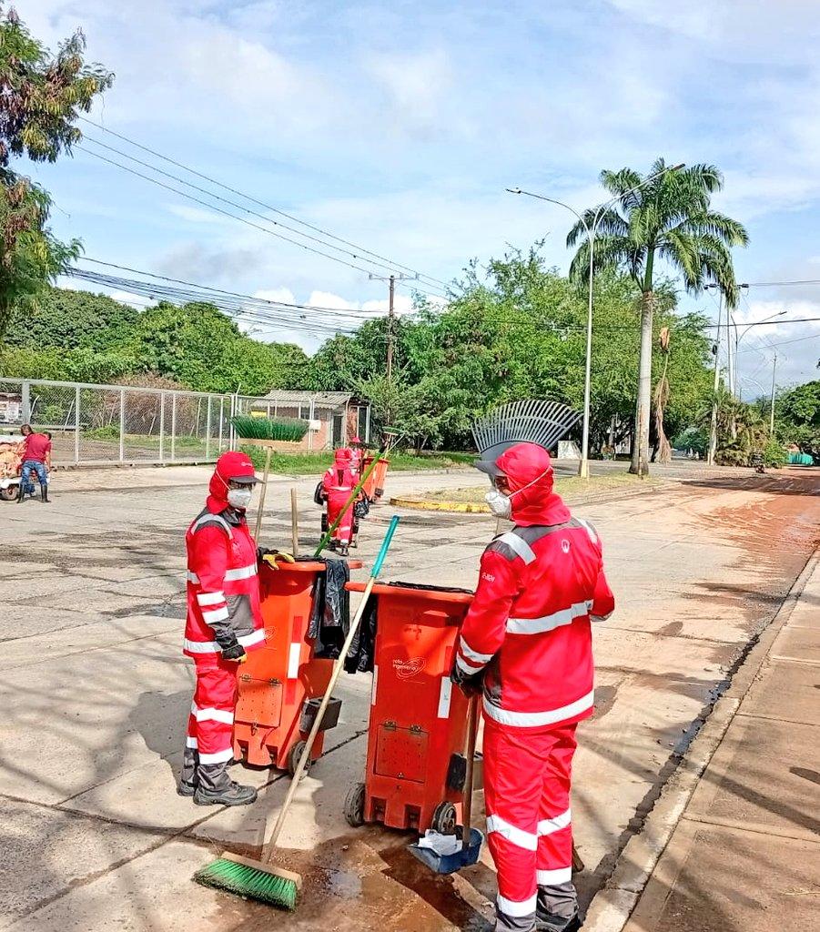 Veolia desplegó operativo de limpieza por llegada de la Vuelta Colombia Femenina a Buga 
